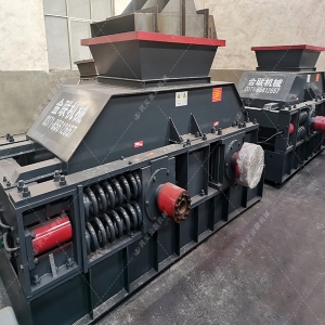 2PG1000x700中大型对辊麻豆AV无码设备发货