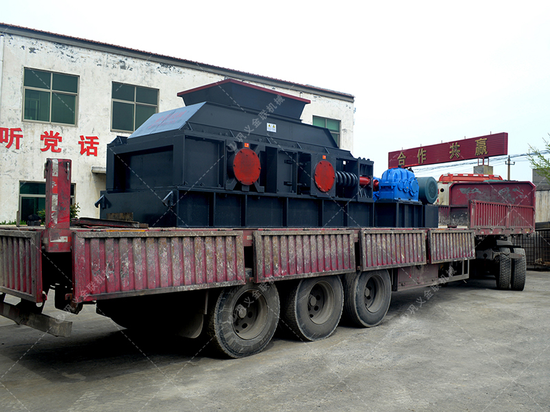 时产150吨的对辊制砂机是什么型号？如何控制出砂率？