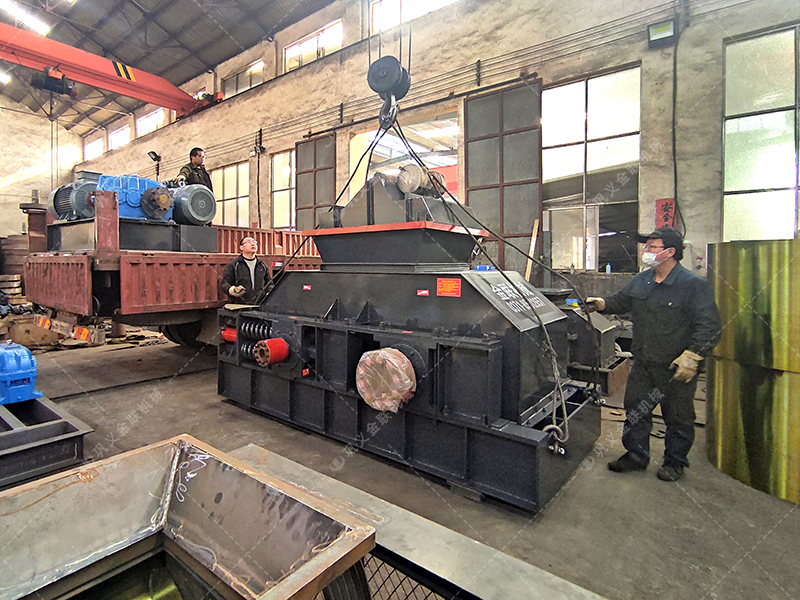 1208大型麻豆AV无码 直连式半自动对辊麻豆AV无码发往河北