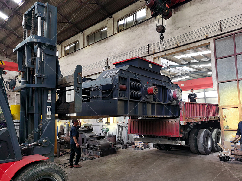 2PG1500x1000大型对辊麻豆AV无码发往陕西