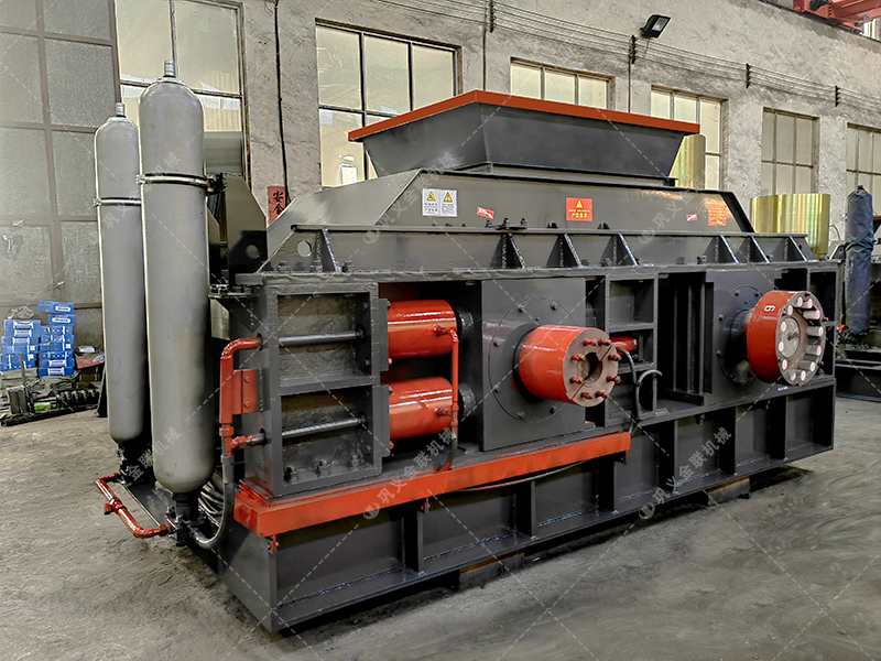 2PG1500x800直连式液压对辊麻豆AV无码发往新疆