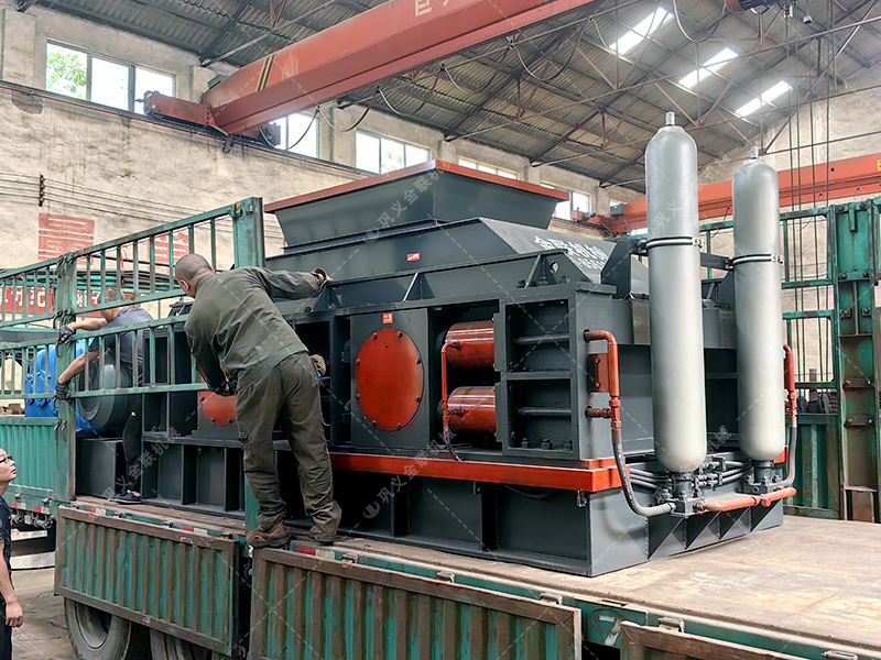 2PG1500x800大型破碎设备液压对辊麻豆AV无码发货图片