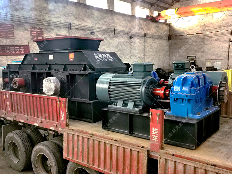 两台2PG1500x1000直连式大型鹅卵石麻豆AV无码发货